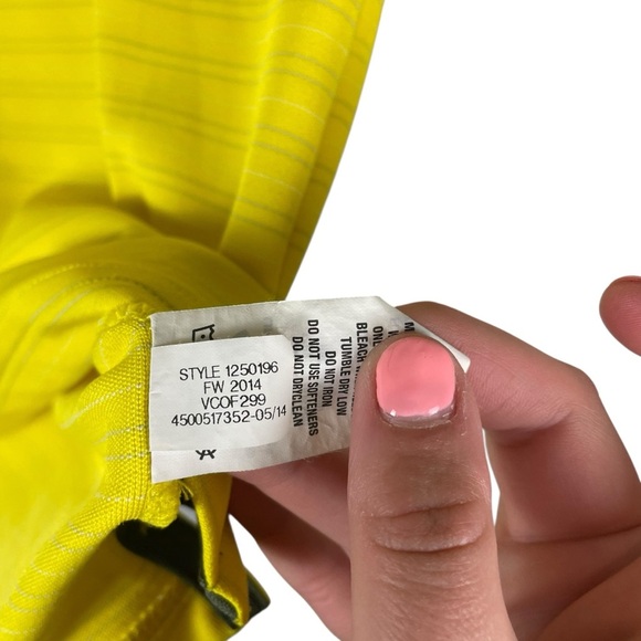 Under Armour HeatGear Yellow Striped Polo Shirt Men’s Small Loose Fit 1250196 - Picture 5 of 7